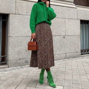 FAUX LEATHER PLEATED SKIRT